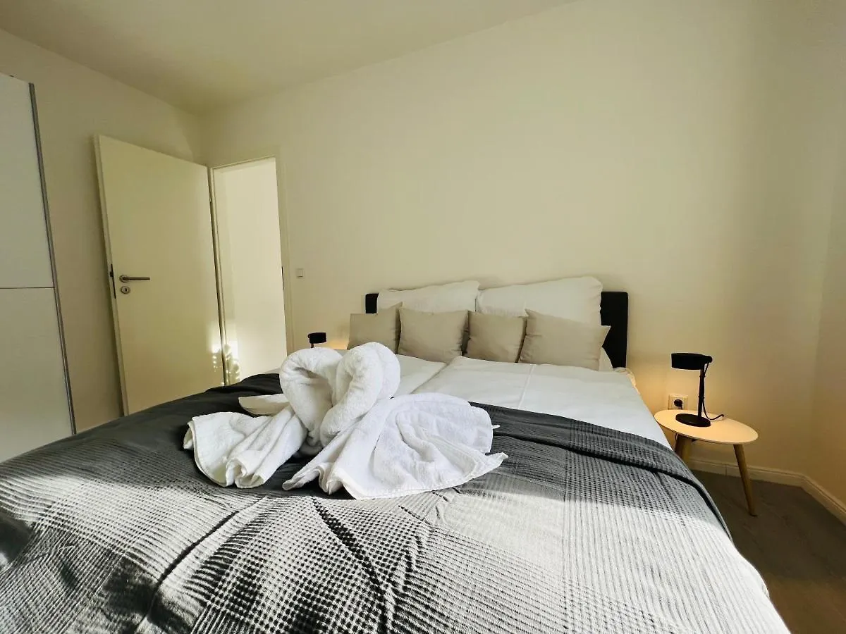 Apartment Favorite Stays - Suite And More - 10 Min Zur Messe Dusseldorf Germany