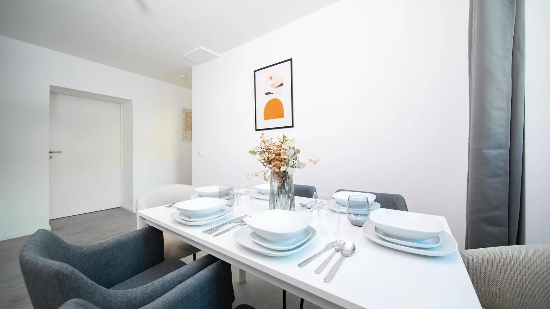 Favorite Stays - Suite And More - 10 Min Zur Messe Dusseldorf 0*,  Germany